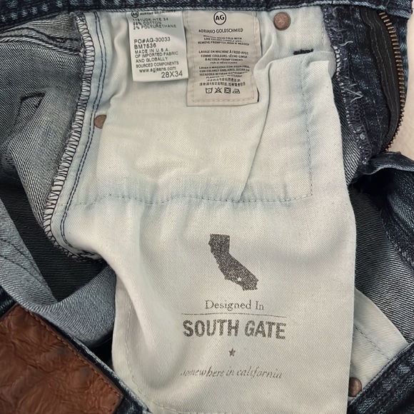 AG Jeans (The Matchbox) Dark Wash - Picture 4 of 4